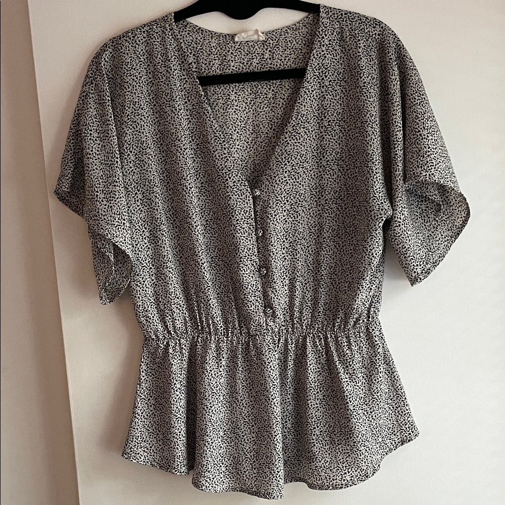 Sienna Sky Black and White Patterned Blouse size M